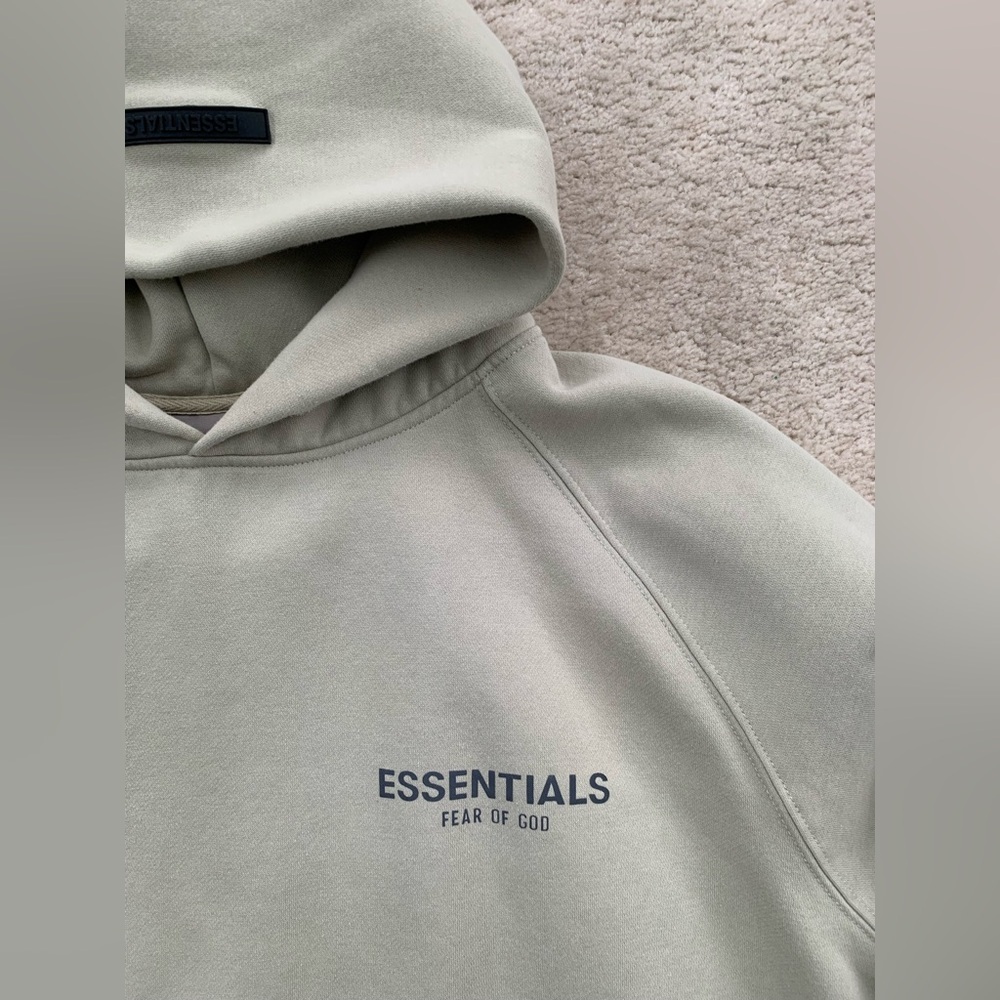 Fear of God Essentials Size Large SSENSE Pullover Hoodie in Green Concrete - Picture 4 of 10